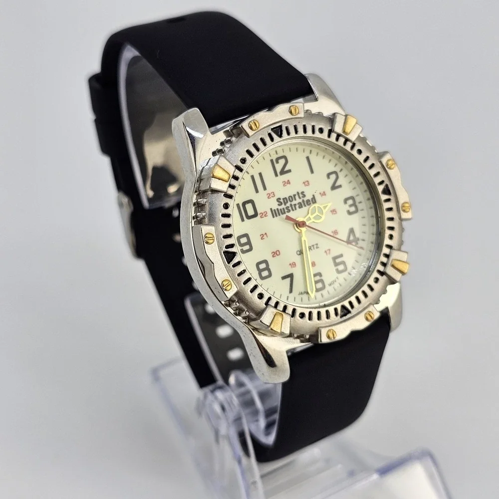Sports Illustrated Men's Watch 38MM Yellow Dial NEW Black Plastic Bands Battery
